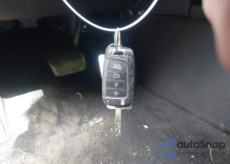 2021 Hyundai Elantra Se z USA, uszkodzony, nr VIN 5NPLL4AG0MH034844